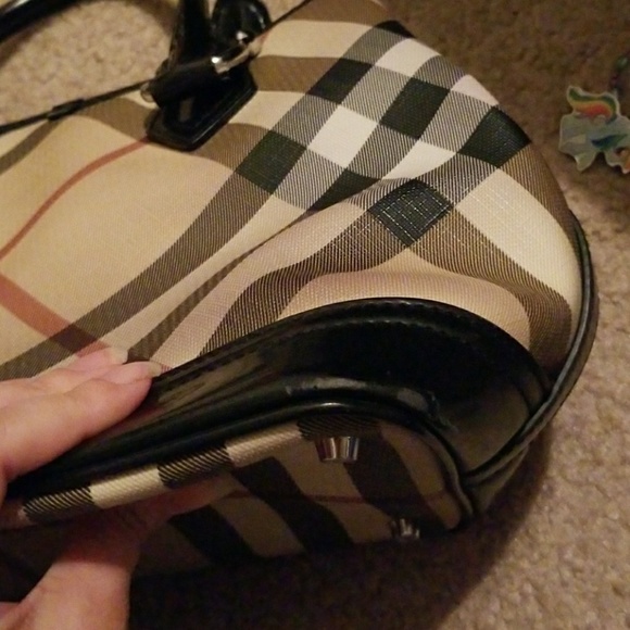 Burberry purse - Picture 5 of 7